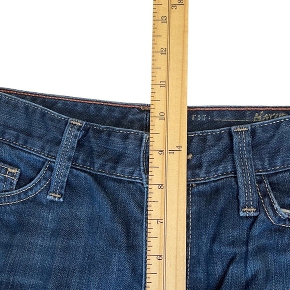 Eddie Bauer Natural Fit Bootcut Specially Dyed Mid Rise Creased Blue Den… - Picture 14 of 15